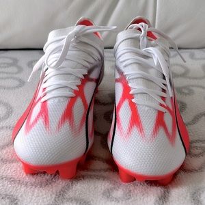 Puma Ultra junior soccer cleats - 22.5 cm